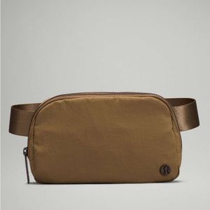 Lululemon Everywhere Belt Bag